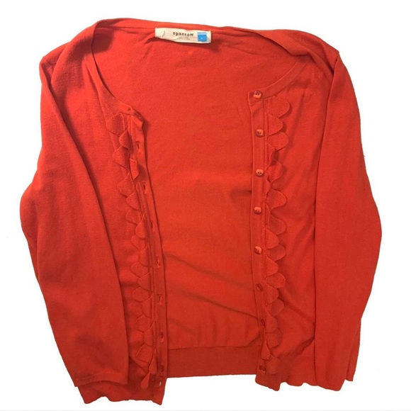 Adorable S/M red orange cardigan with delicate ruffles and square buttons. - Picture 4 of 5